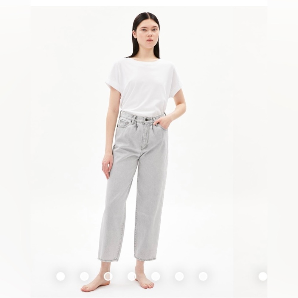 Armedangels ‘Aanike’ loose fit jeans in powder grey (US size 29)